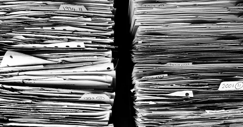 Constituer le dossier et déposer auprès de l'INPI